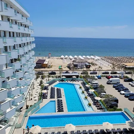 Oasis Std - Jacuzzi & Sauna Infinity *