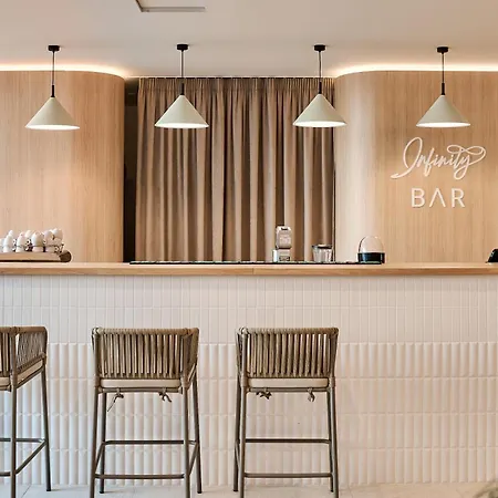 Oasis Std - Jacuzzi & Sauna Infinity アパート ナボダリ