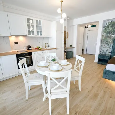 Oasis Std - Jacuzzi & Sauna Infinity Apartmán Năvodari