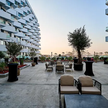 Oasis Std - Jacuzzi & Sauna Infinity *